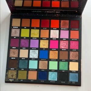 Beauty bay x jade 42 color eyeshadow